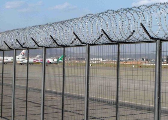 High Security Plastic Coated Welded Wire Mesh Panels with 50mmx100mm and 50mmx200mm Hole Sizes for Airport Fence