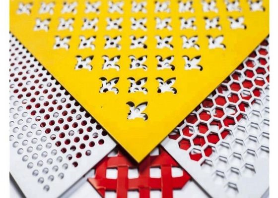 Slotted Hole Punched Metal Screen Aluminum Perforated Panels Multiple Colors