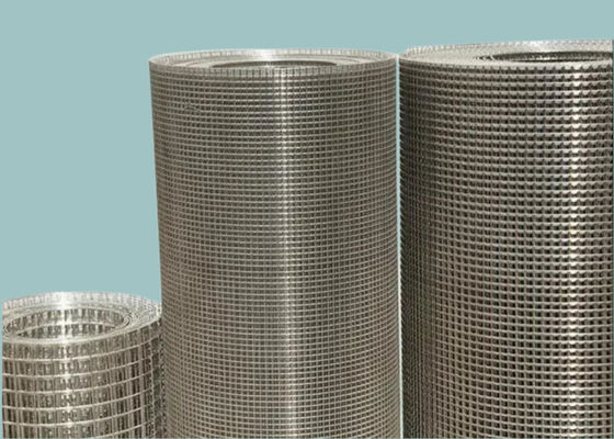 ASTM Standard Galvanised Welded Wire Fence Mesh Rolls 3fts 4fts Width