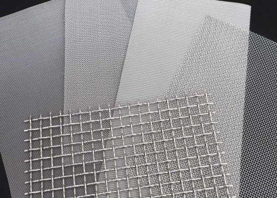 High Precision 10-24 Mesh Square Vibrating Screen With 0.15-0.25mm Wire Diameter