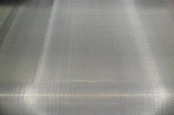200 Mesh Stainless Steel Woven Wire Mesh Screen with 30m Length and Corrosion Resistance