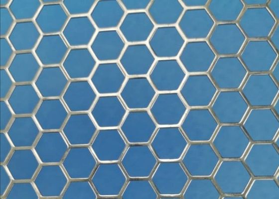 Hole Size 100mm Hexagonal Perforated Sheet Efficient Filtration Separation In Industries