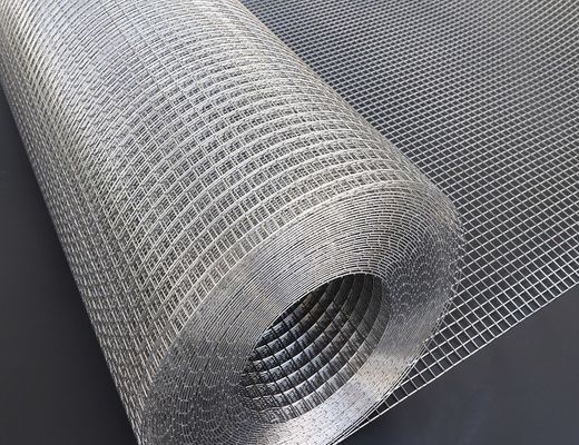 High Performance 1.5mm Welded Mesh Rolls Carbon Steel Hardware Cloth