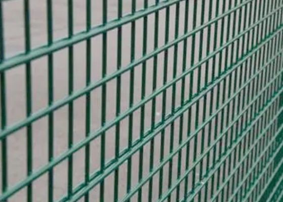 Plastic Coated Welded Wire Mesh Fence Panels Corrosion Resistance 2curved