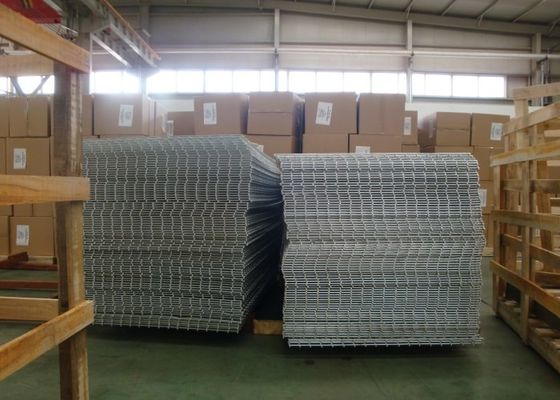 2 Curved Welded Wire Mesh Panels with 100mm X 100mm Grid and 2500LBS Weight Capacity for Industrial Use
