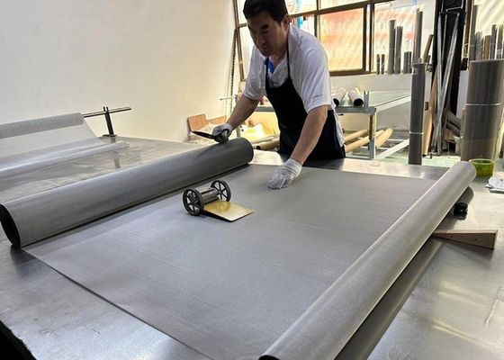 Very Fine Stainless Steel Wire Mesh Screen Plain Weave Type 400 Mesh With Various Lengths