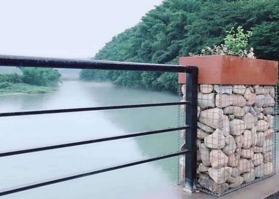 Heavy Welded Wire Mesh Used As Decorative Gabion In Landscap Construction