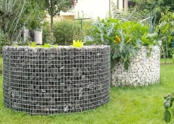 Heavy Welded Wire Mesh Used As Decorative Gabion In Landscap Construction