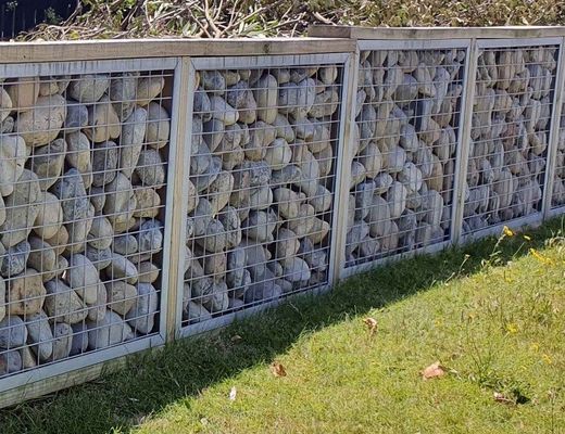 Durable Hot Dipped Galvanized Welded Mesh Rolls For Animal Cages