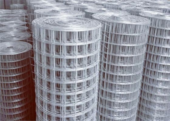 Rust Resistant Galvanized Surface Welded Wire Fencing Rolls 1.5mm Diameter