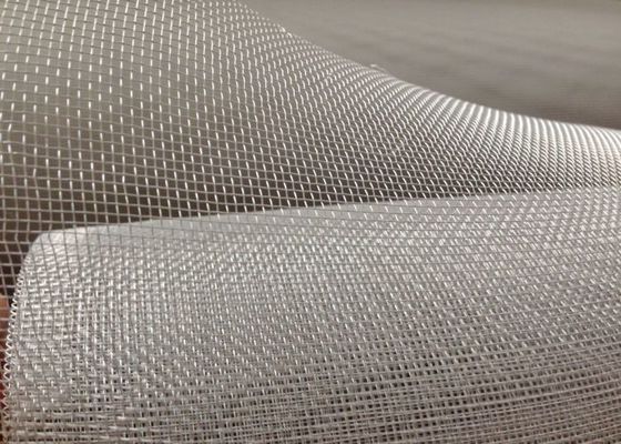 Corrosion Resistant ASTM E2016 Standard Woven Metal Screen Heavy Impact Resistant Raw Edge Preparation