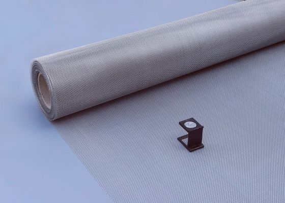 Customizable Width Plain Weave Woven Wire Mesh Screen with Multiple Material Options
