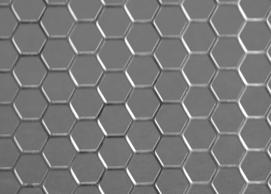 Tensilestrength 250 to 550 MPa Punched Metal Sheet with Openarea 10 to 70 Percent and Customized Plate Size Width from 50mm to 2000mm